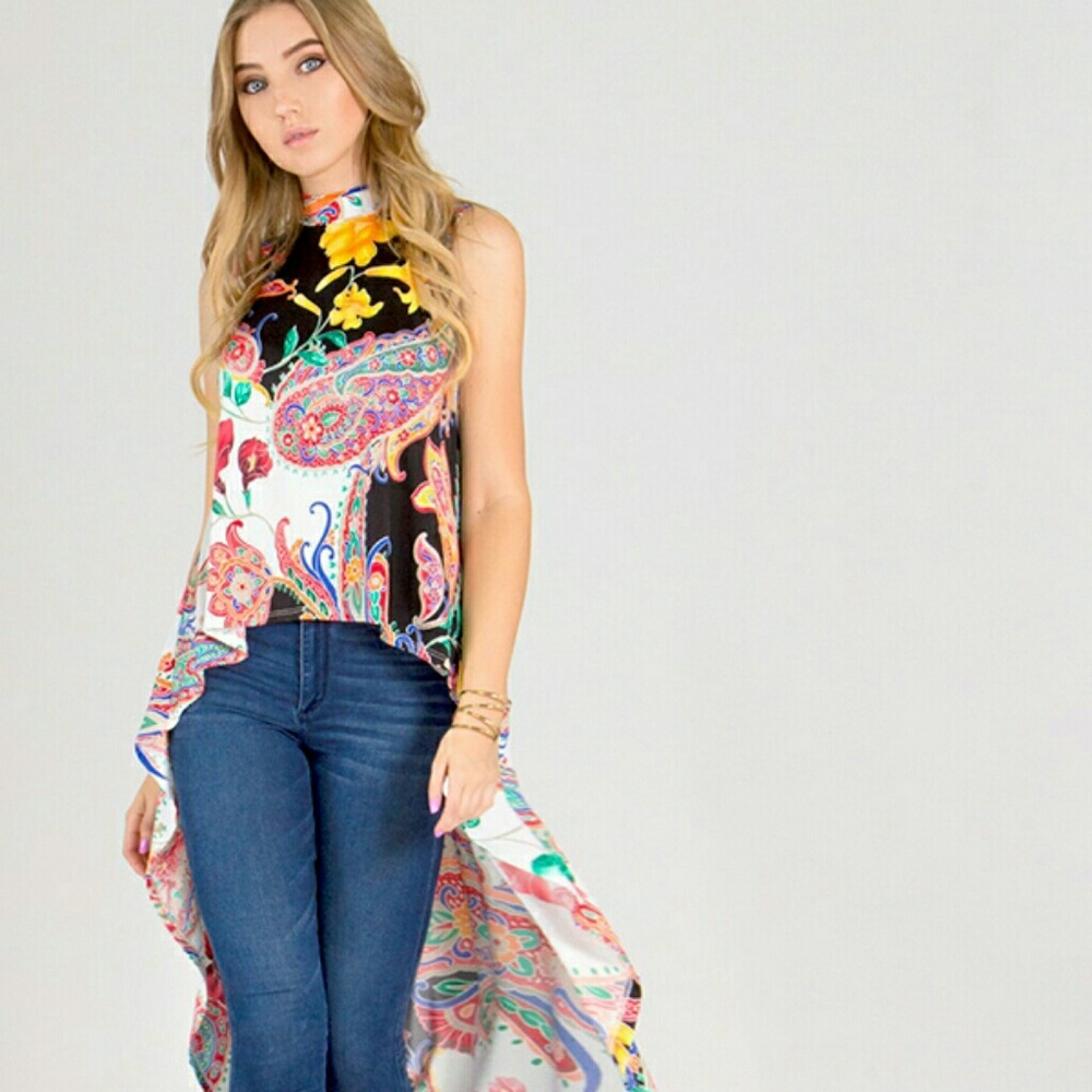 💥FLASH SALE💥Sassy Mock Neck High Low Top!